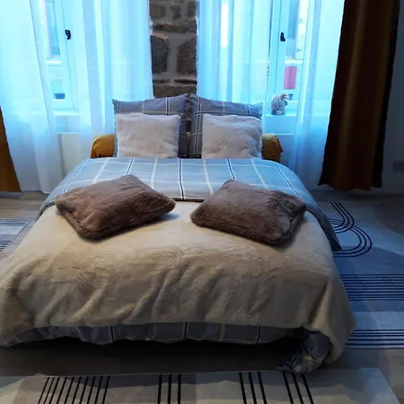 Apartment Centre
